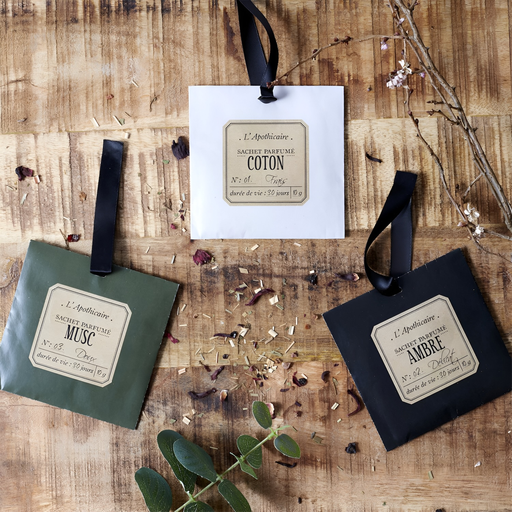 [3664944193036] Sachet parfumé pour penderie 